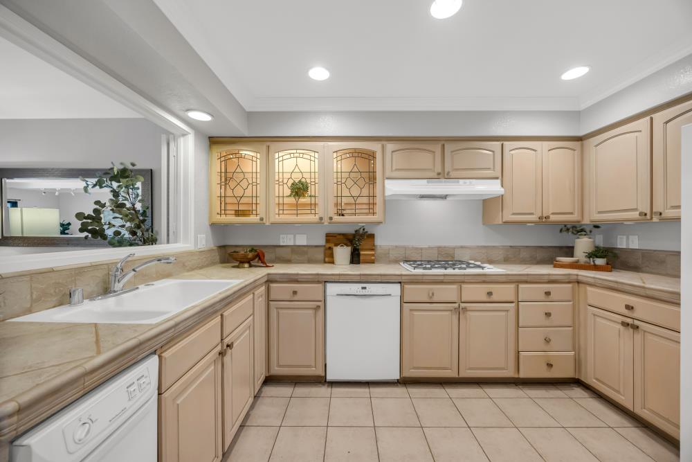 8888 Bluff Lane