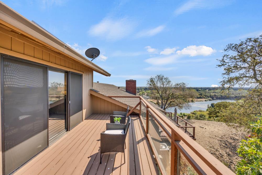 8888 Bluff Lane