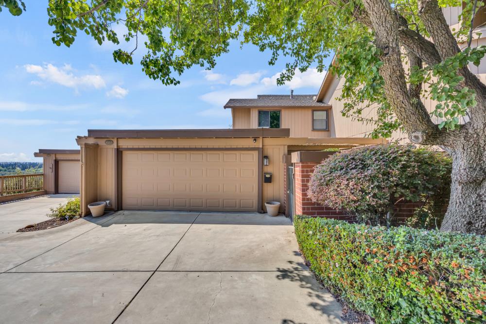 8888 Bluff Lane