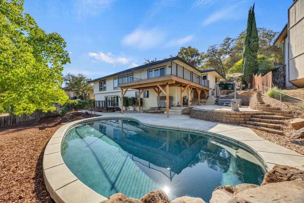 3539 Ridgeview Drive