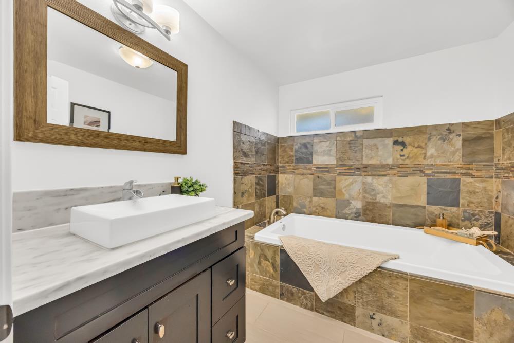 3539 Ridgeview Drive