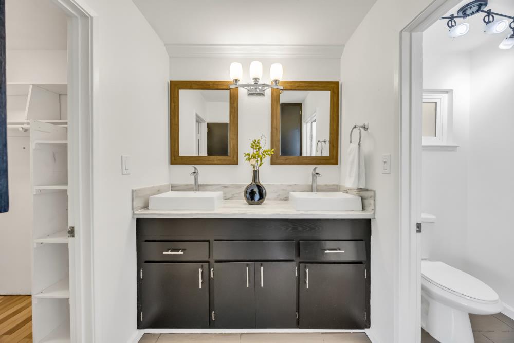 3539 Ridgeview Drive