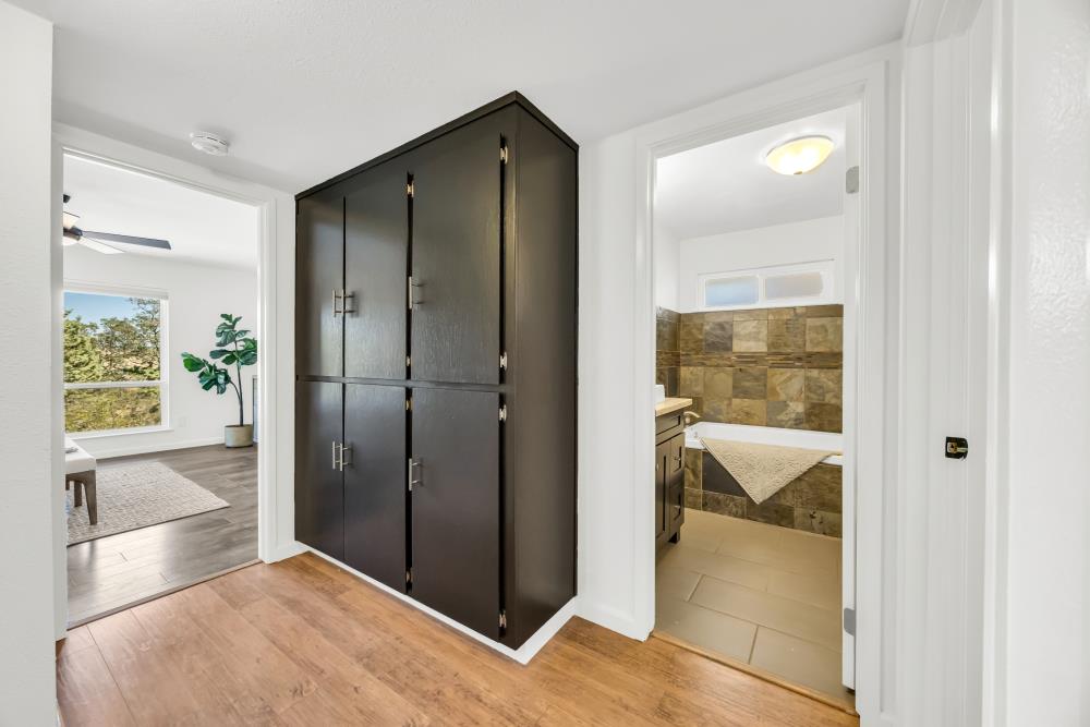 3539 Ridgeview Drive