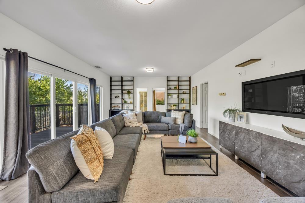 3539 Ridgeview Drive