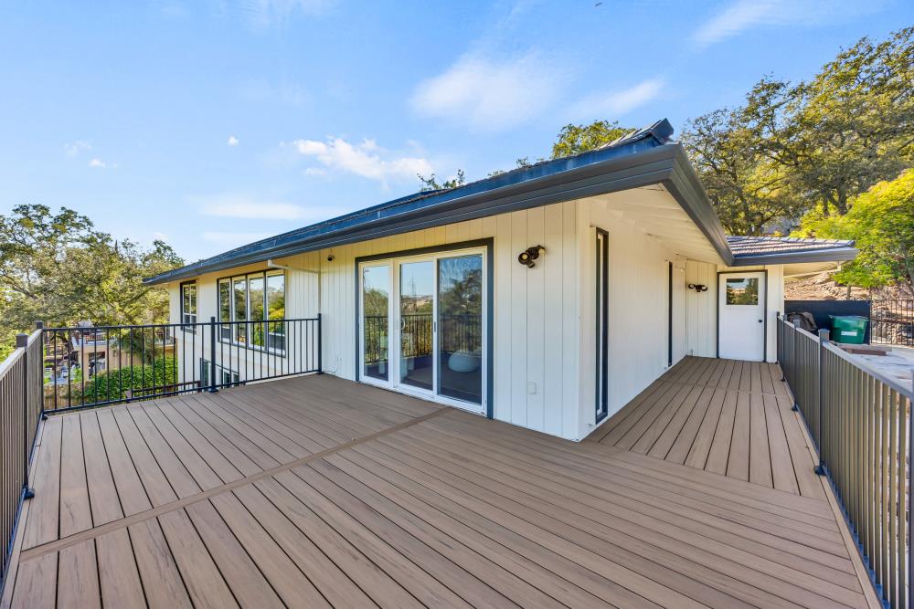 3539 Ridgeview Drive