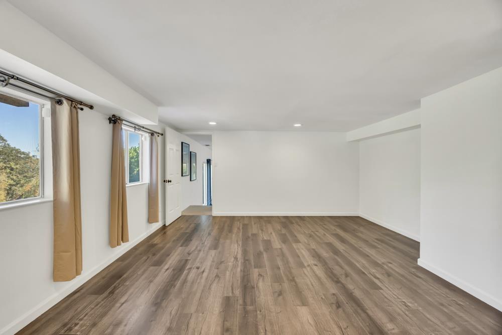 3539 Ridgeview Drive