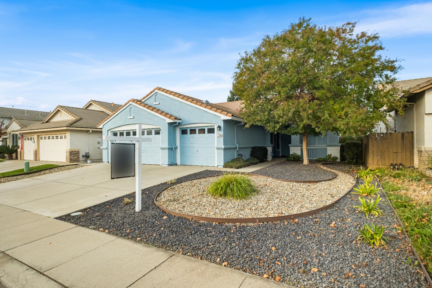 9244 Heathfield Way