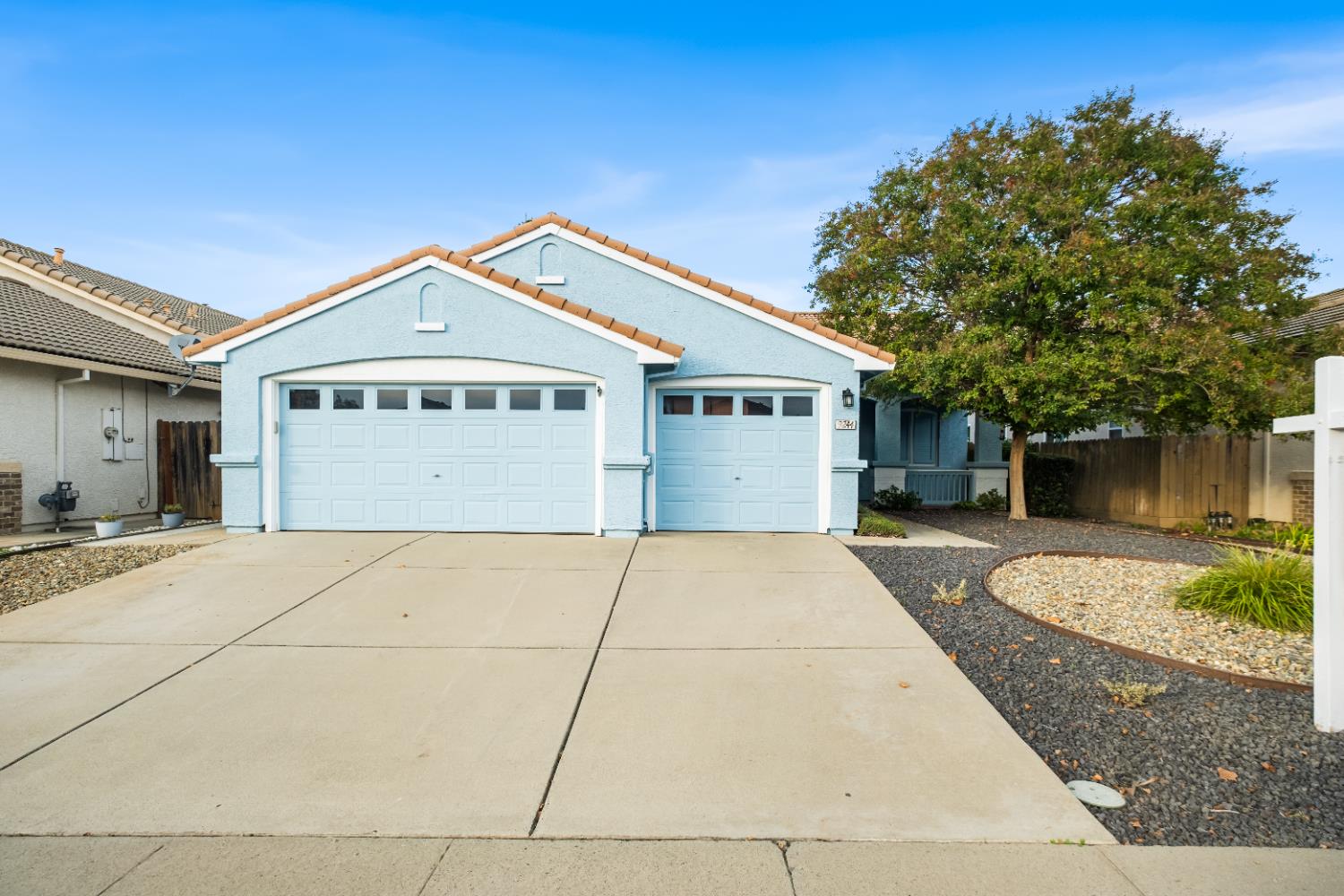 9244 Heathfield Way