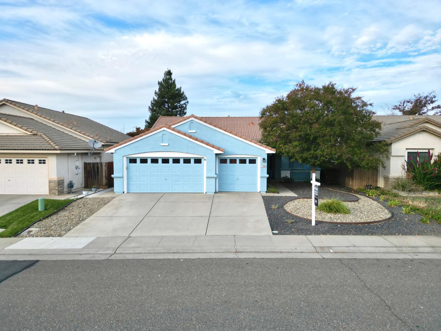 9244 Heathfield Way