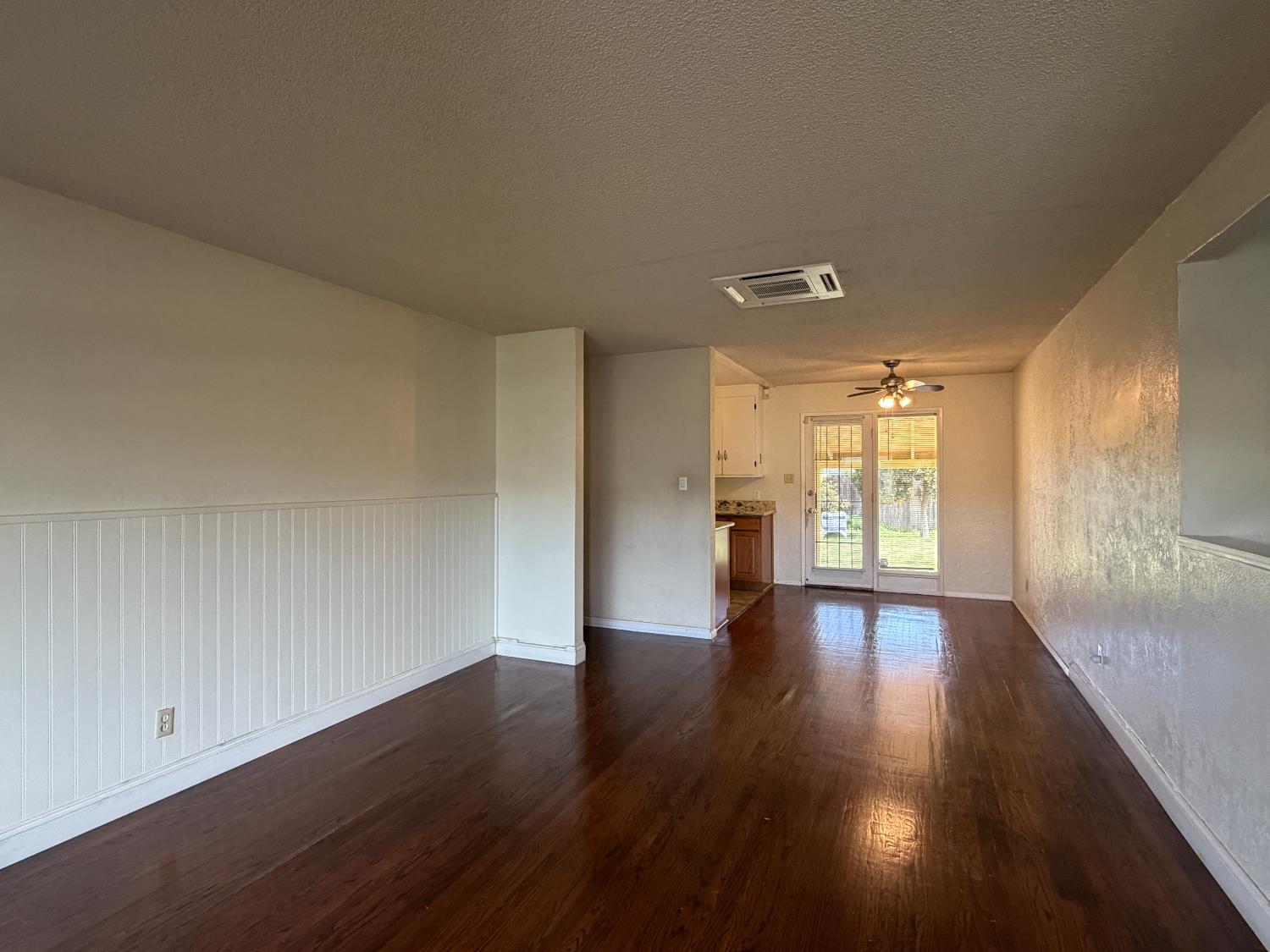 6313 Leola Way