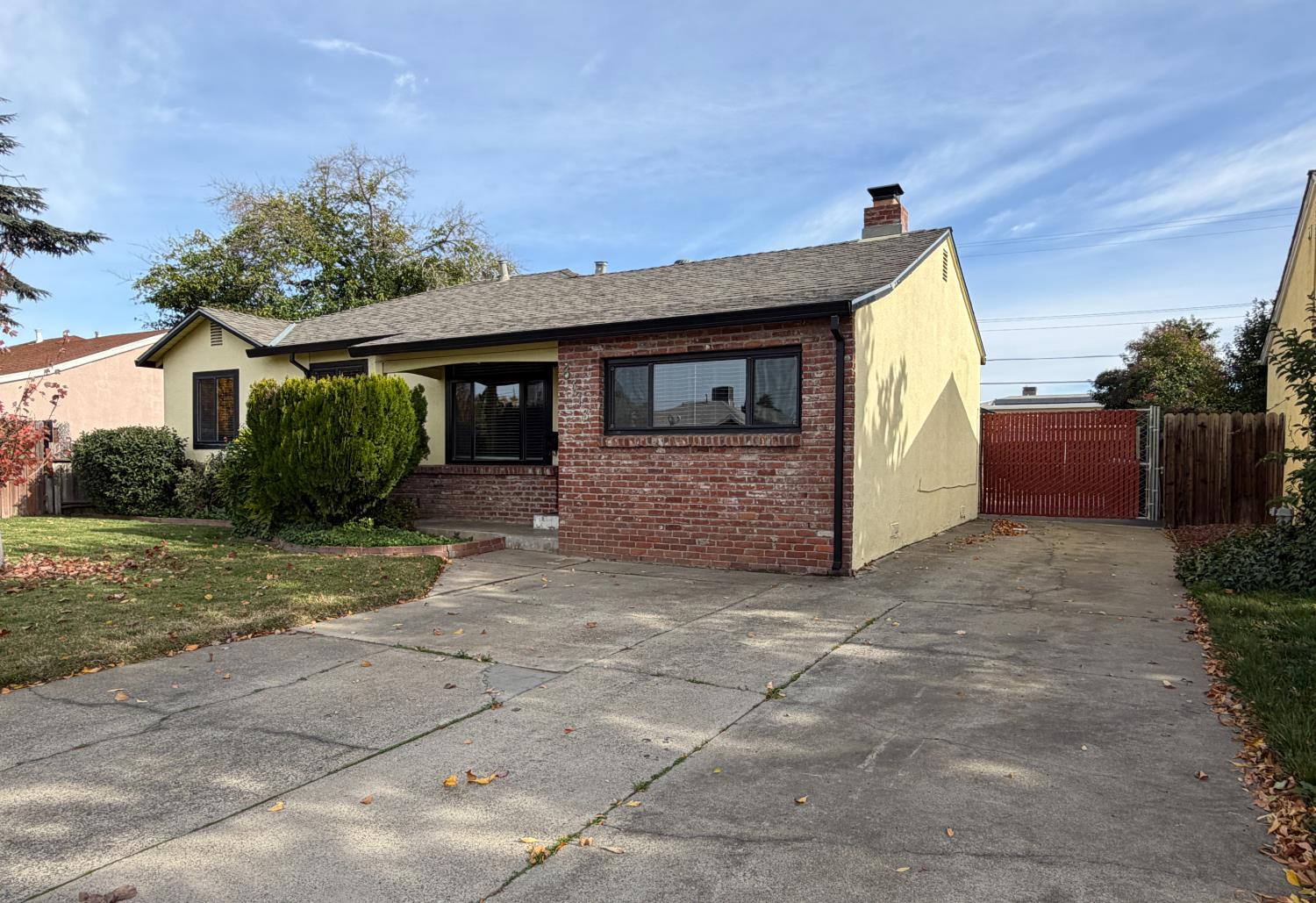 6313 Leola Way