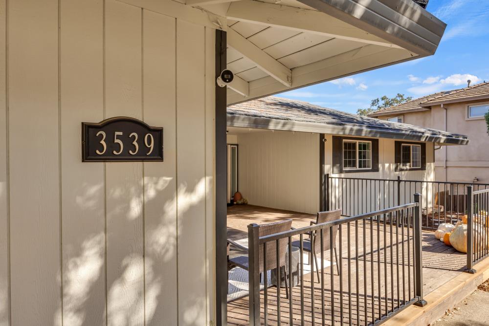 3539 Ridgeview Drive