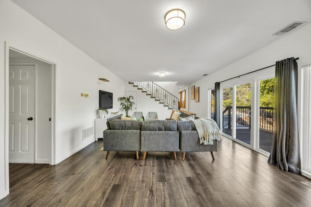 3539 Ridgeview Drive