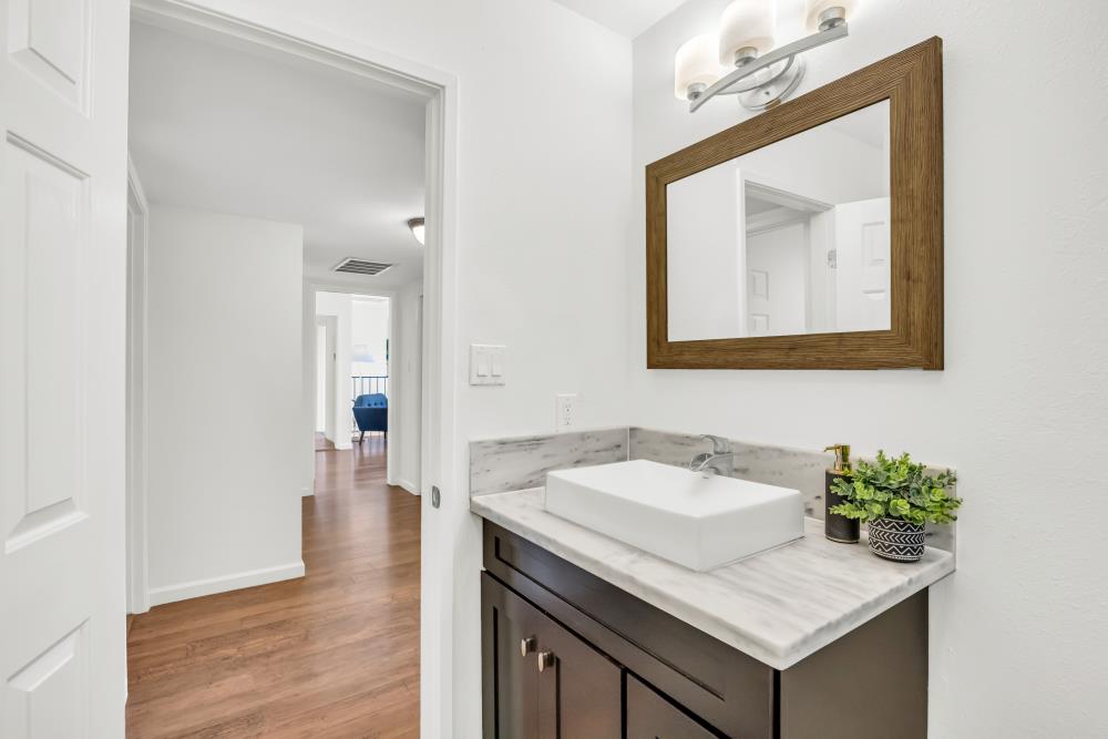 3539 Ridgeview Drive