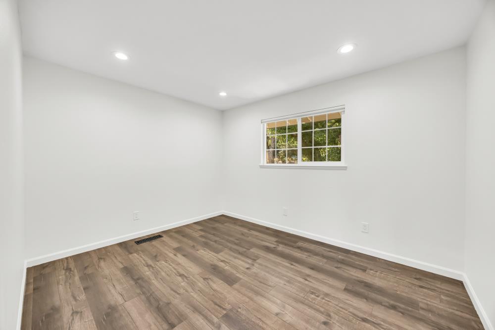 3539 Ridgeview Drive