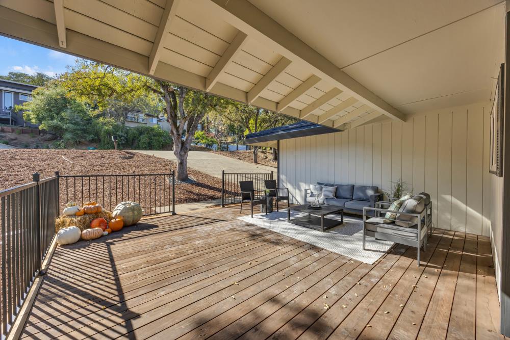 3539 Ridgeview Drive