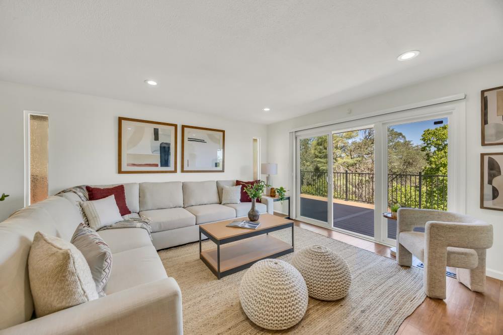 3539 Ridgeview Drive