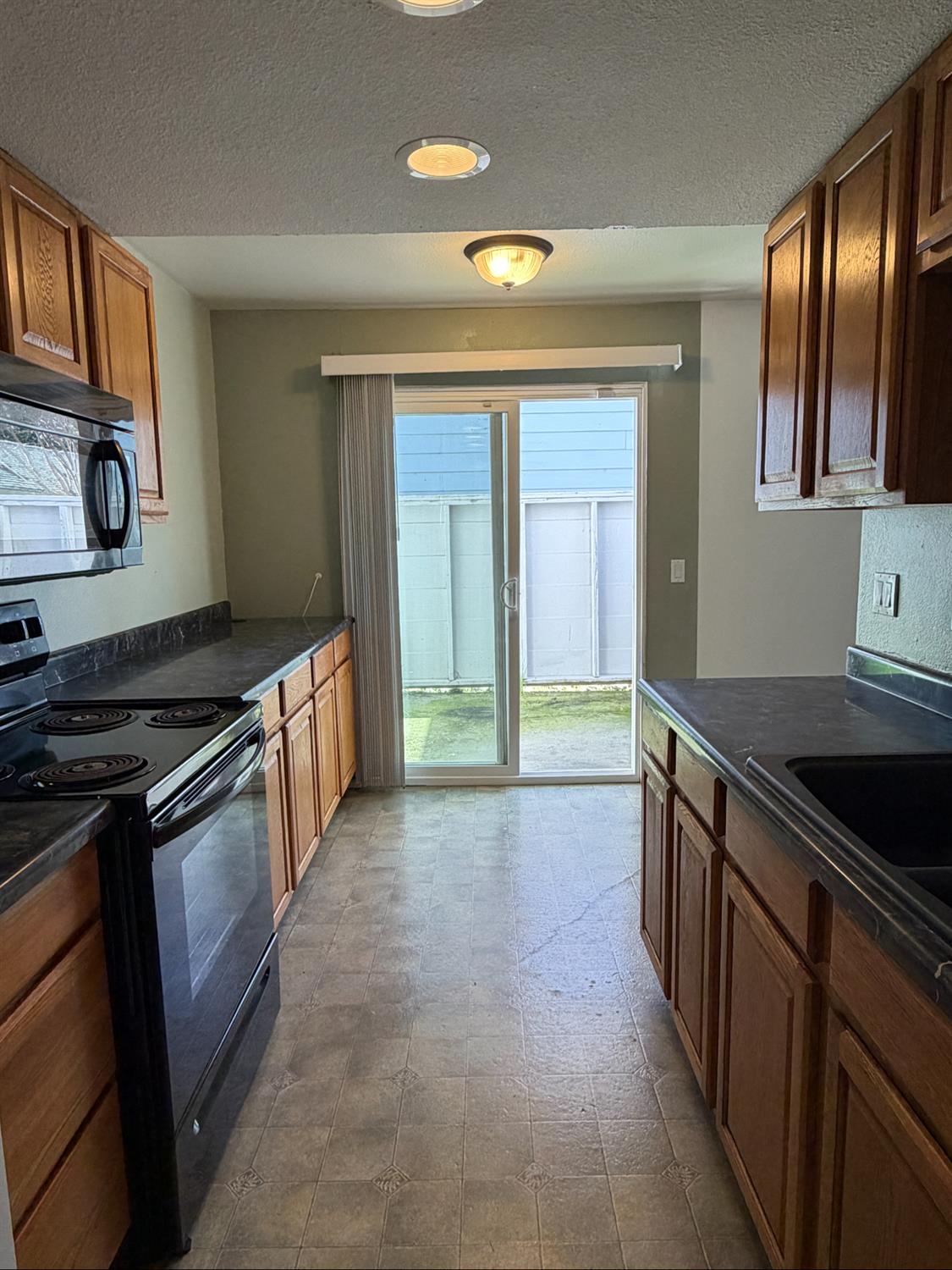 8240 Center Parkway 68