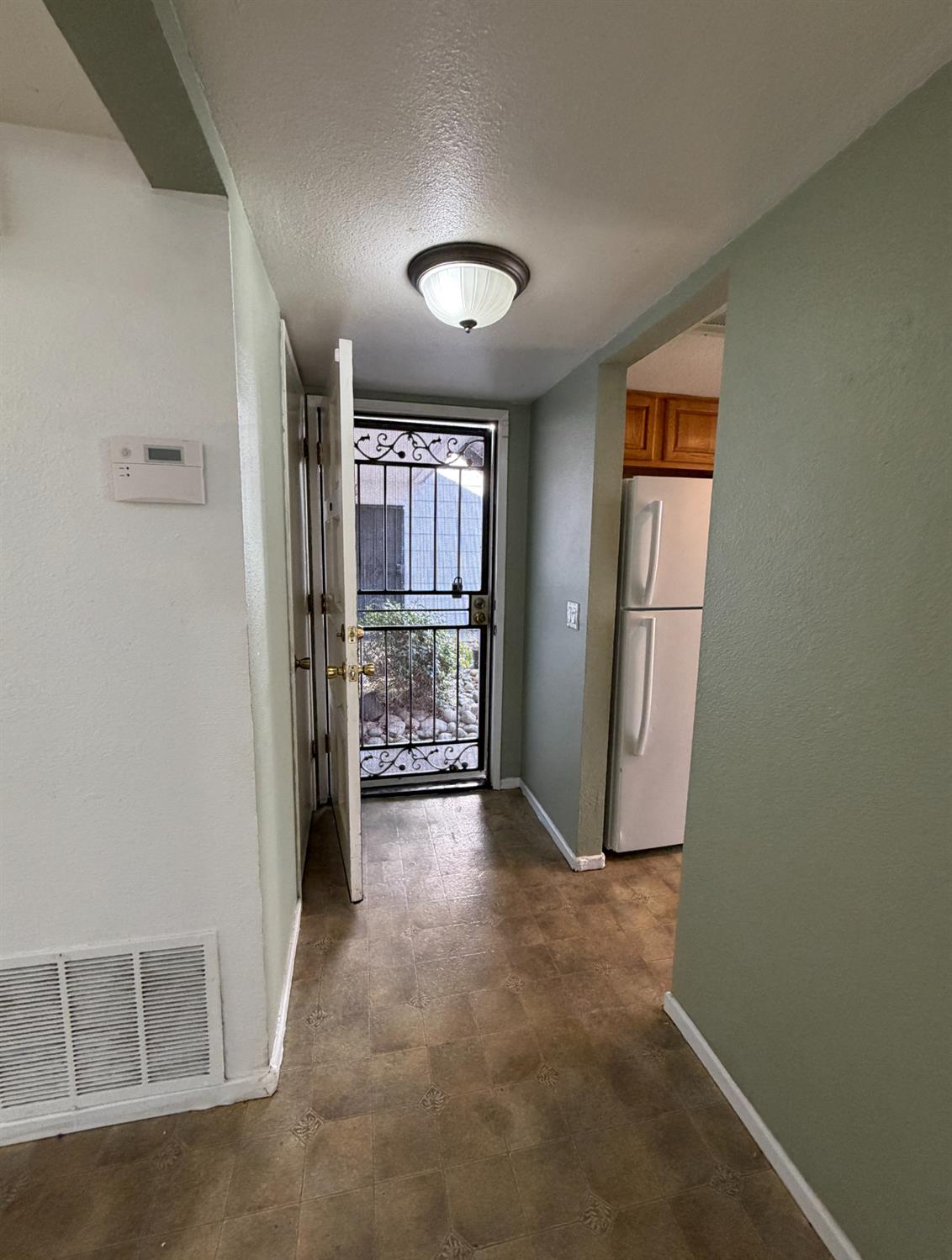 8240 Center Parkway 68