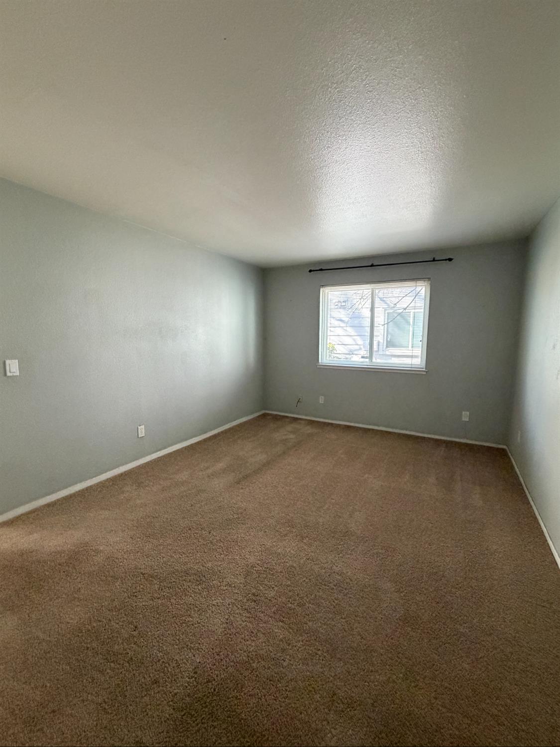 8240 Center Parkway 68