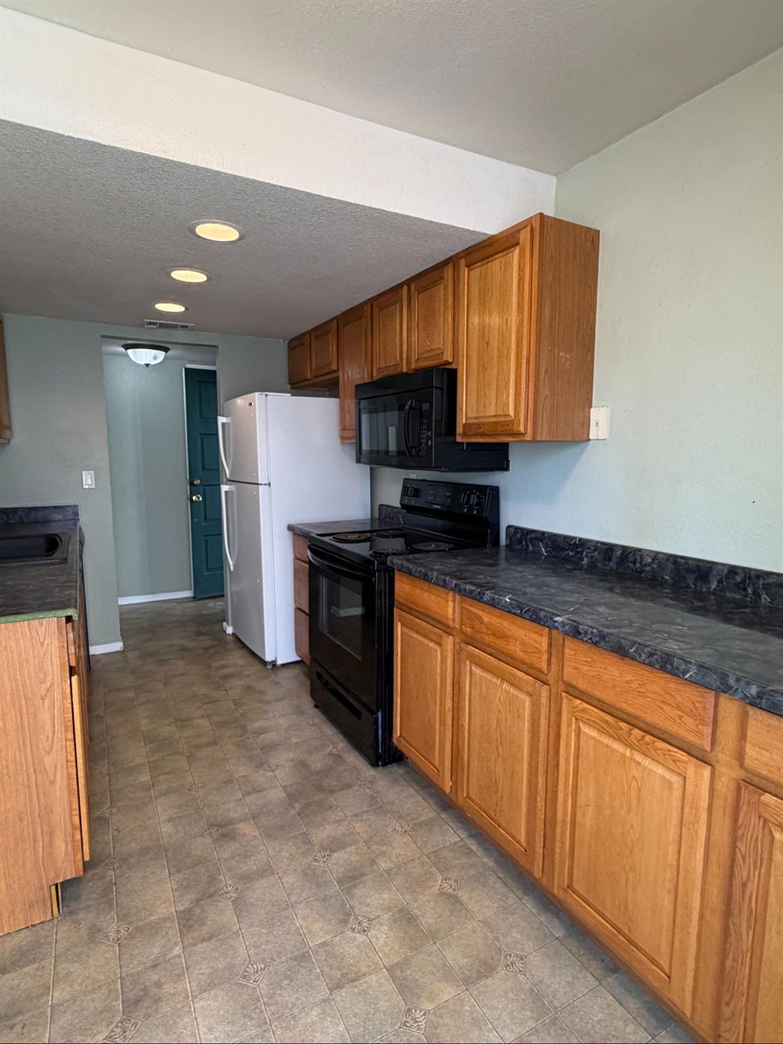 8240 Center Parkway 68