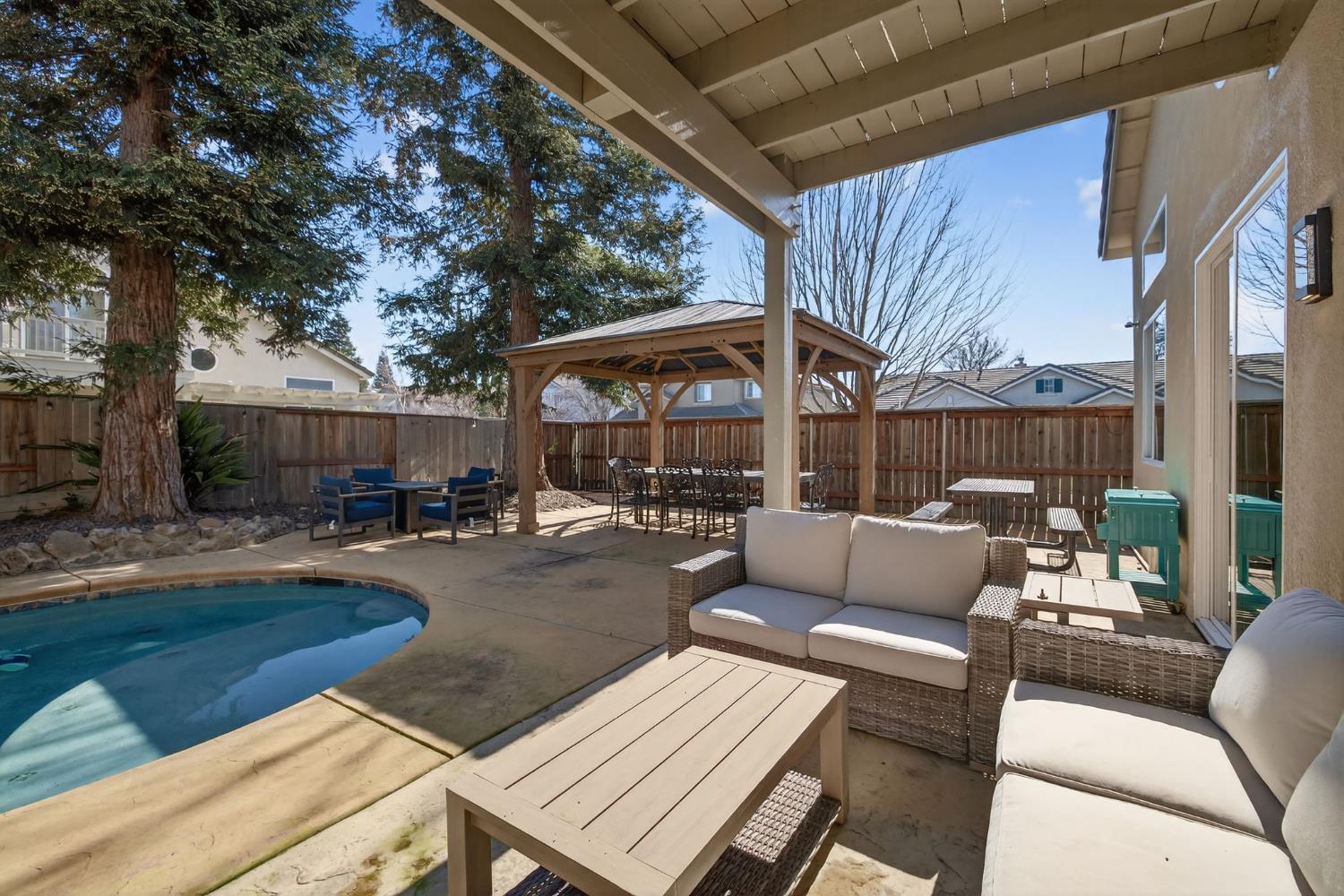 3672 Mammoth Cave Circle