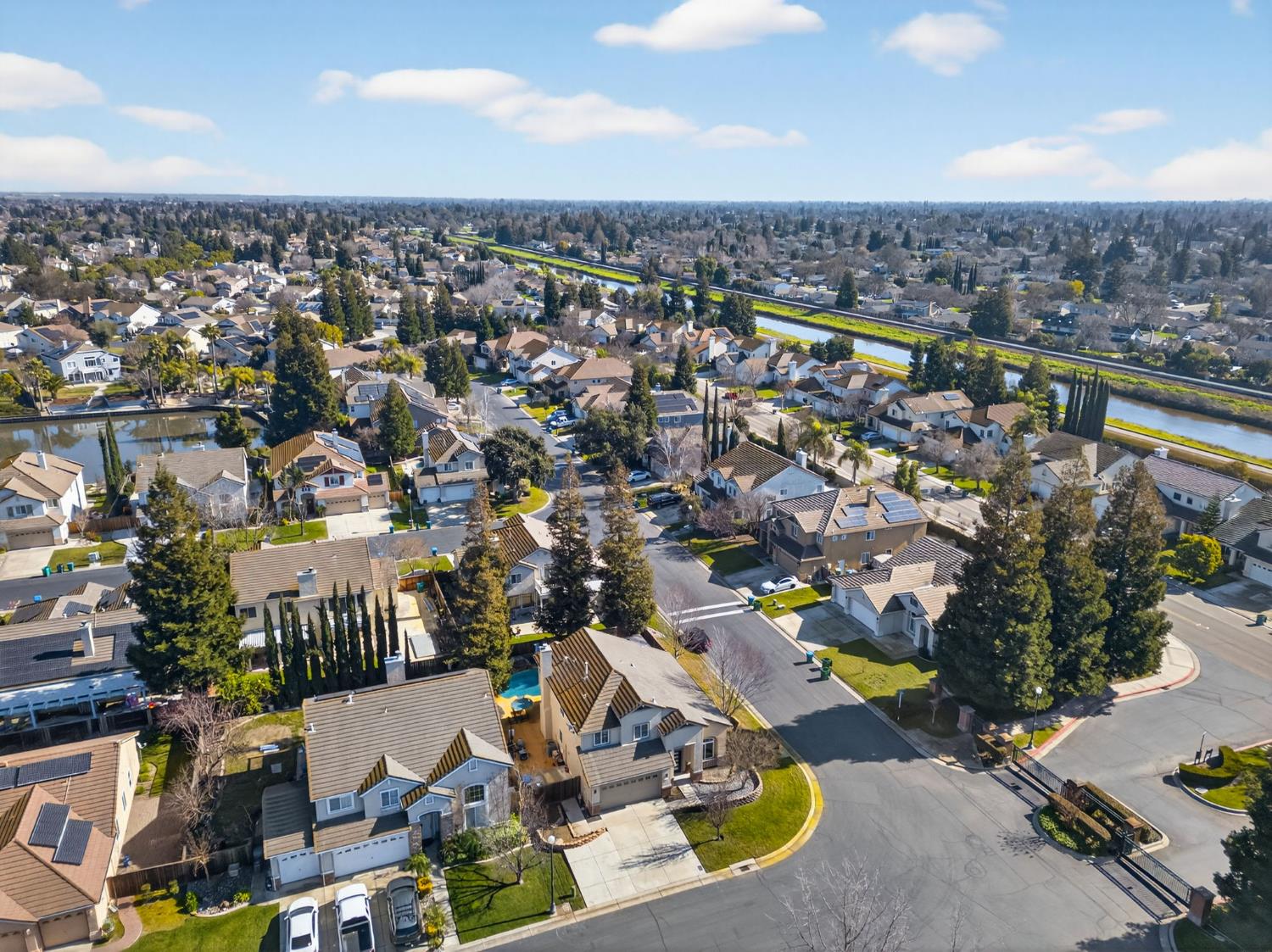 3672 Mammoth Cave Circle