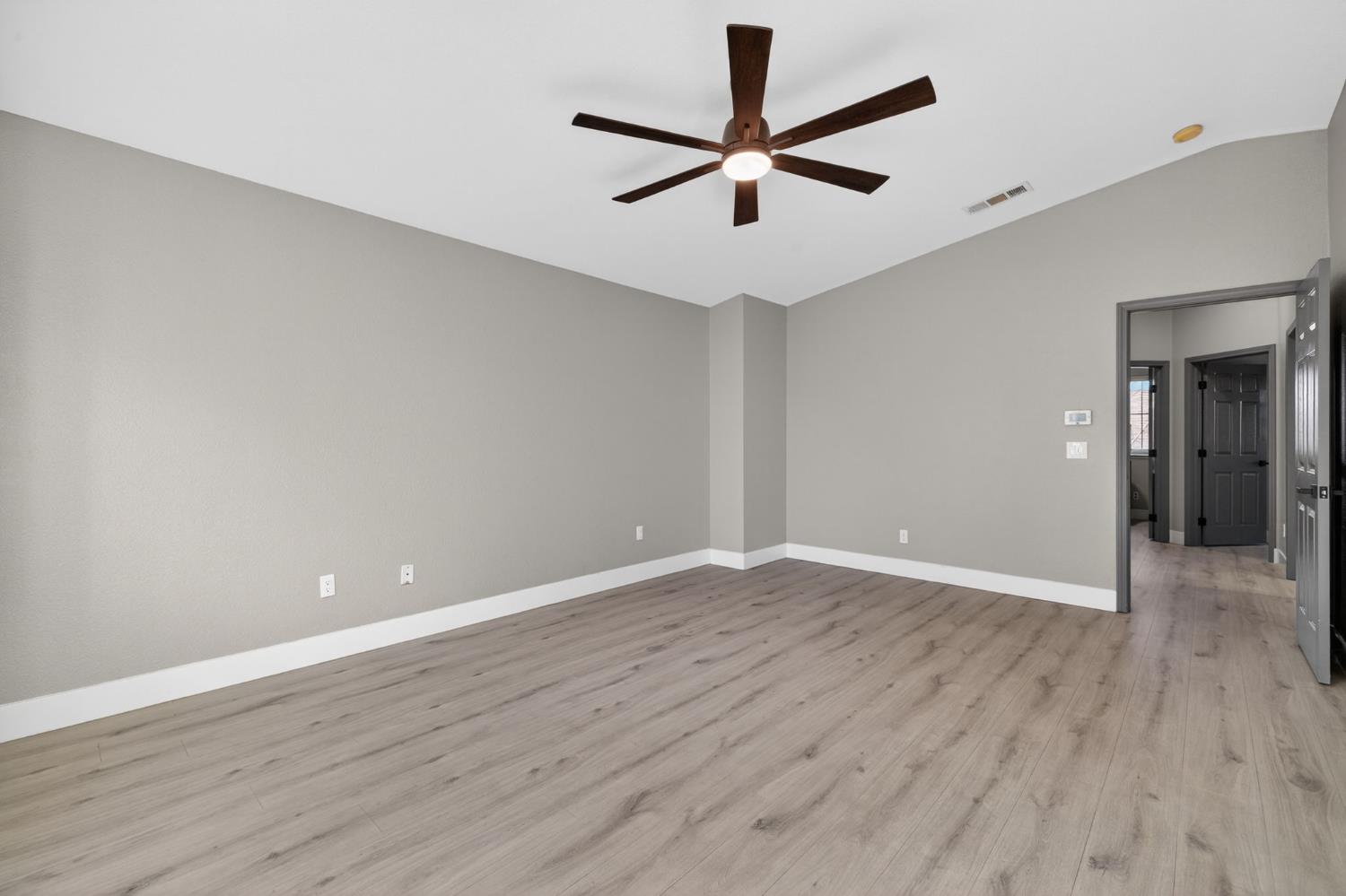 3672 Mammoth Cave Circle