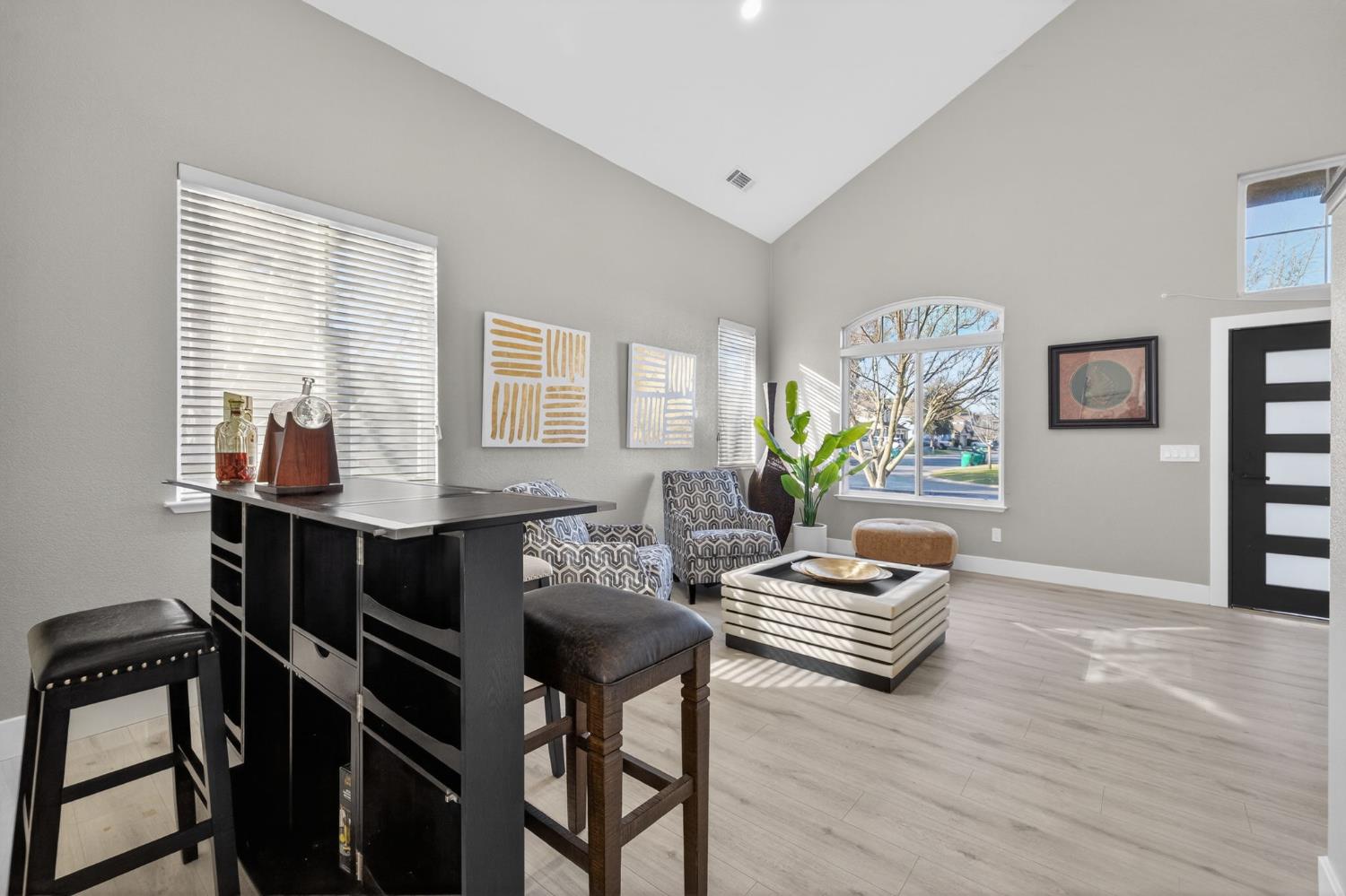 3672 Mammoth Cave Circle