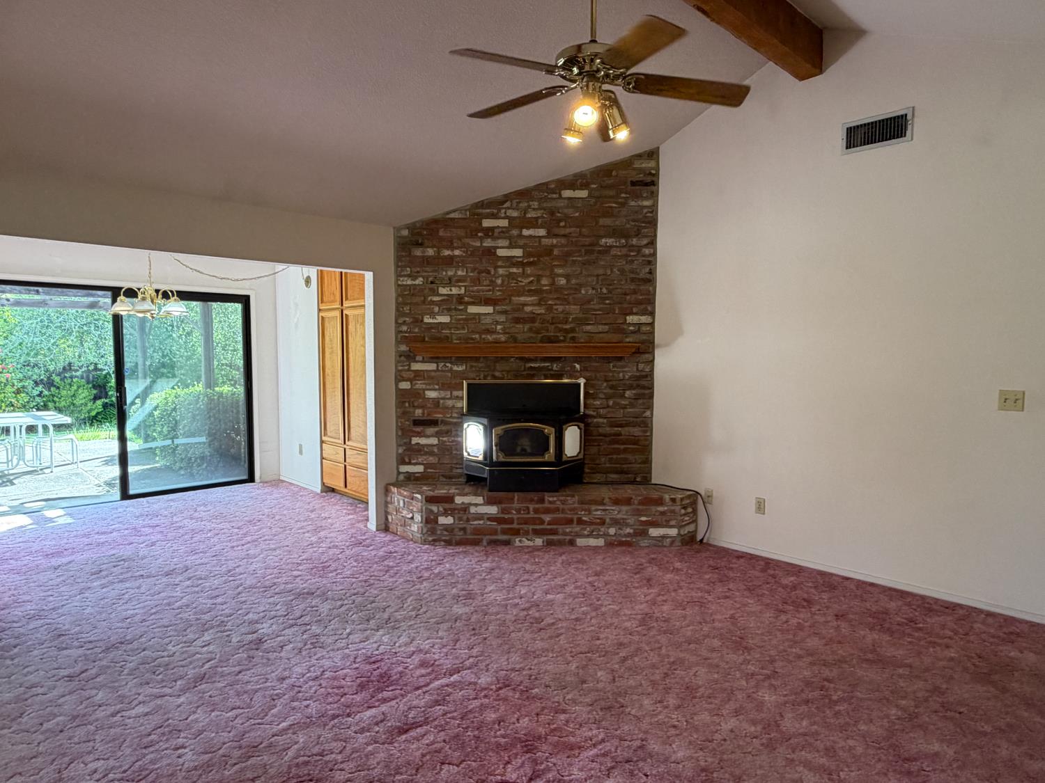 2881 Canterbury Circle