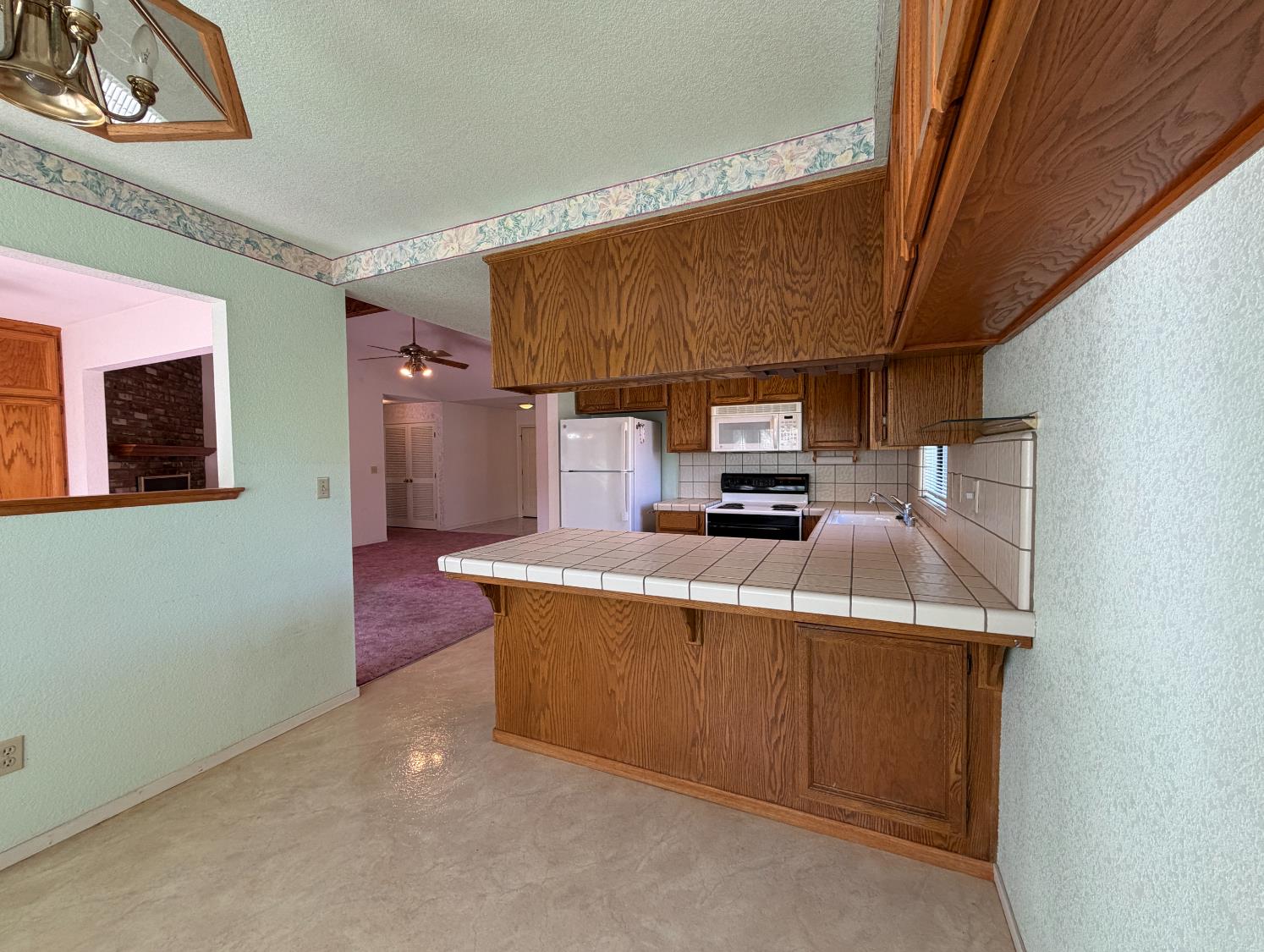 2881 Canterbury Circle