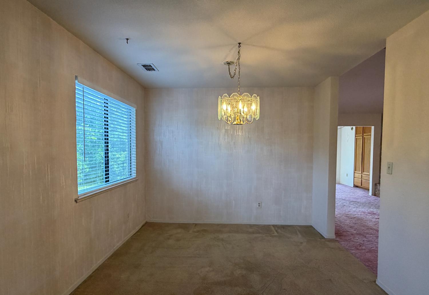 2881 Canterbury Circle