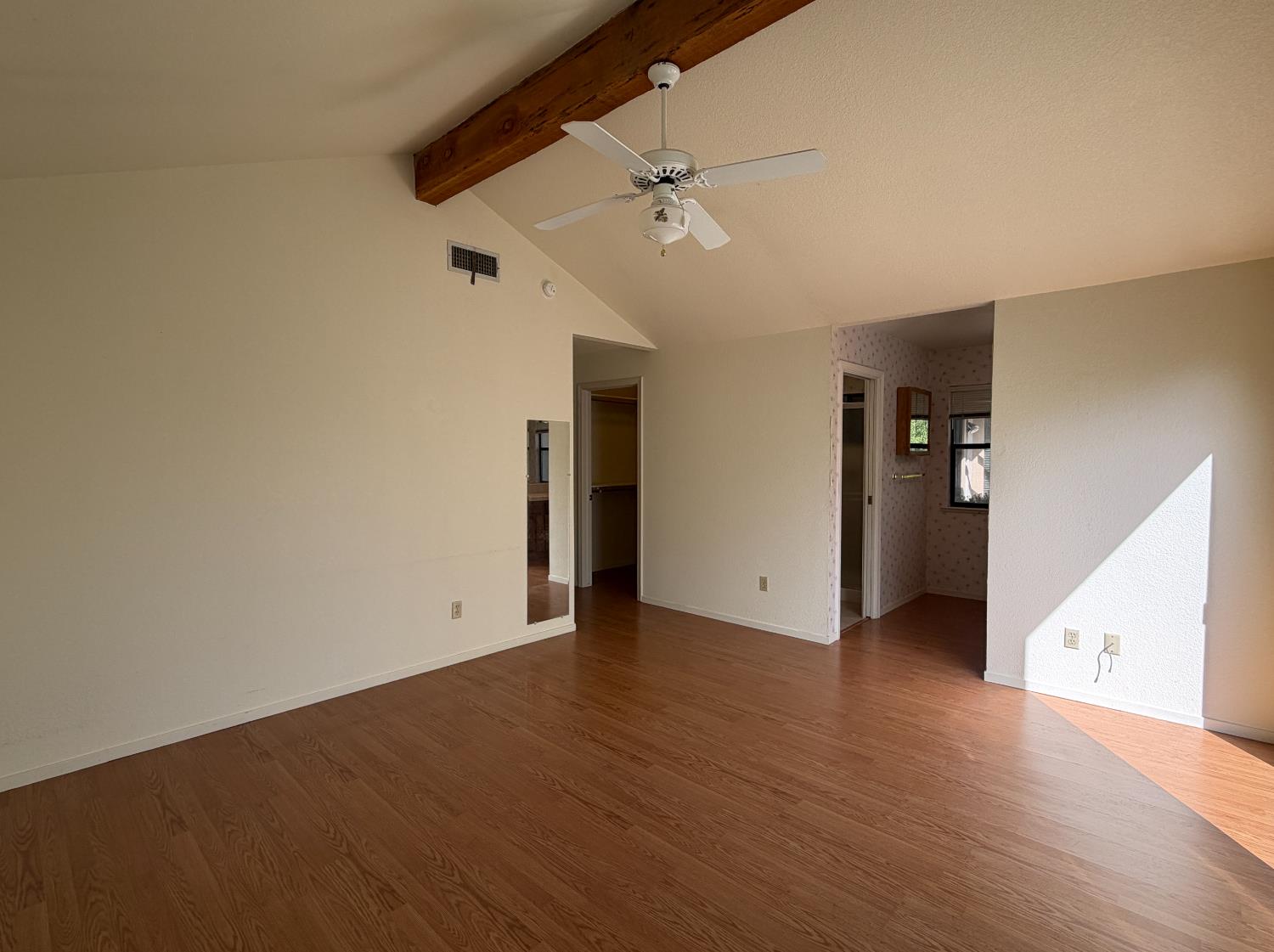 2881 Canterbury Circle