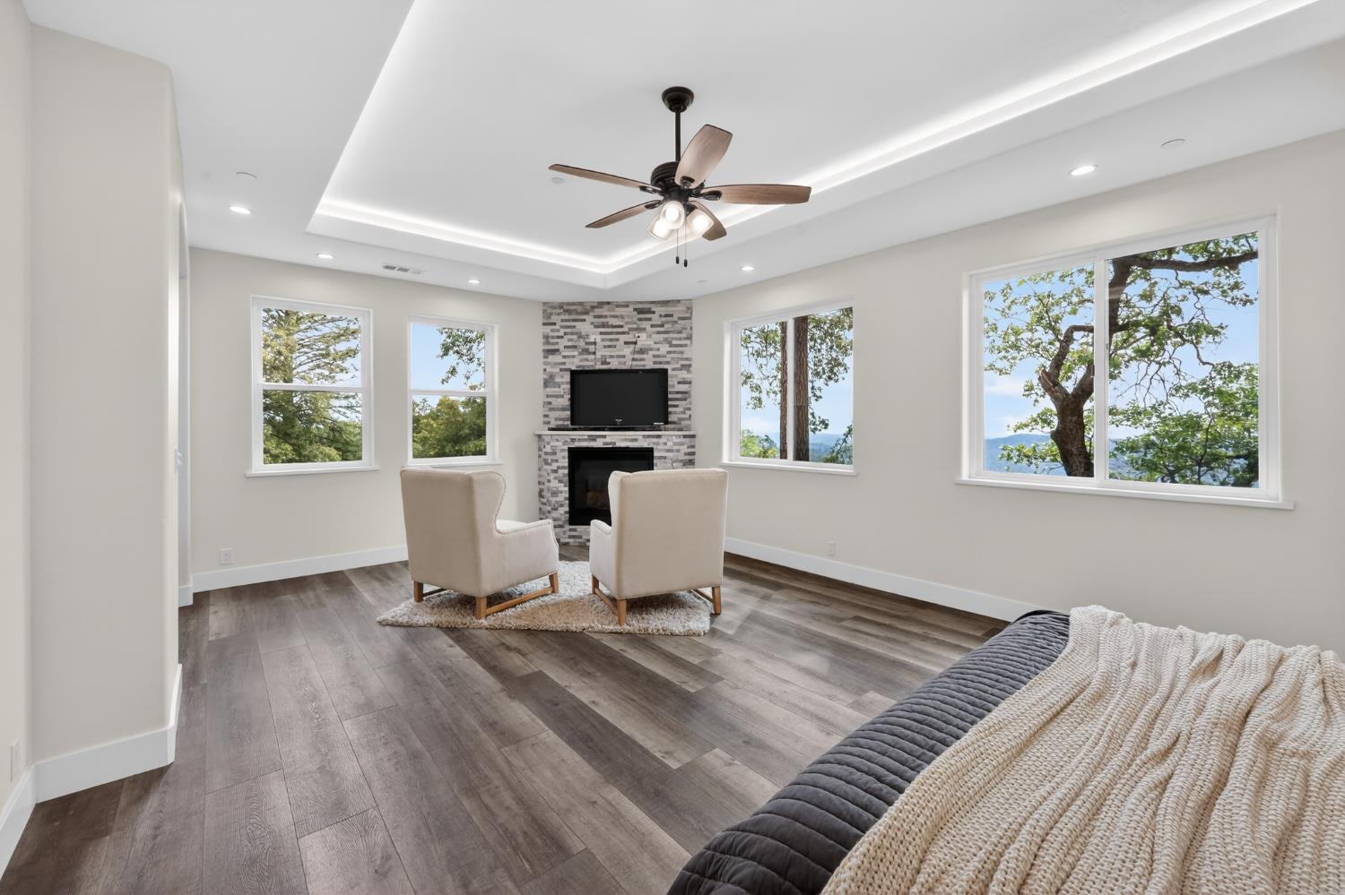 4860 Questa Mirada Court