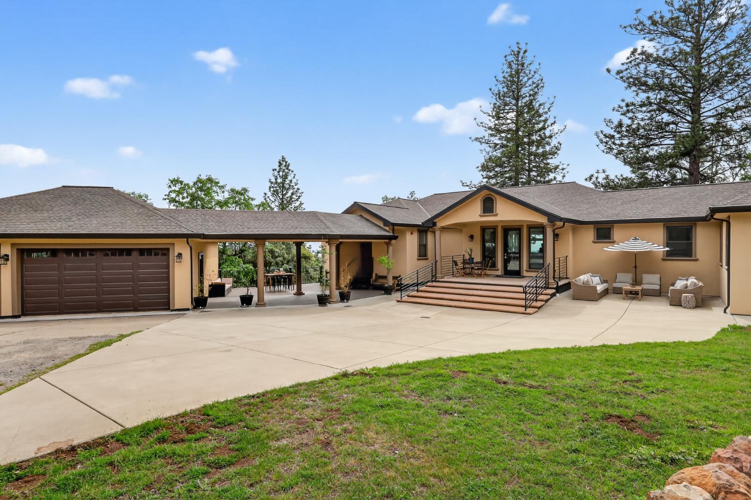 4860 Questa Mirada Court