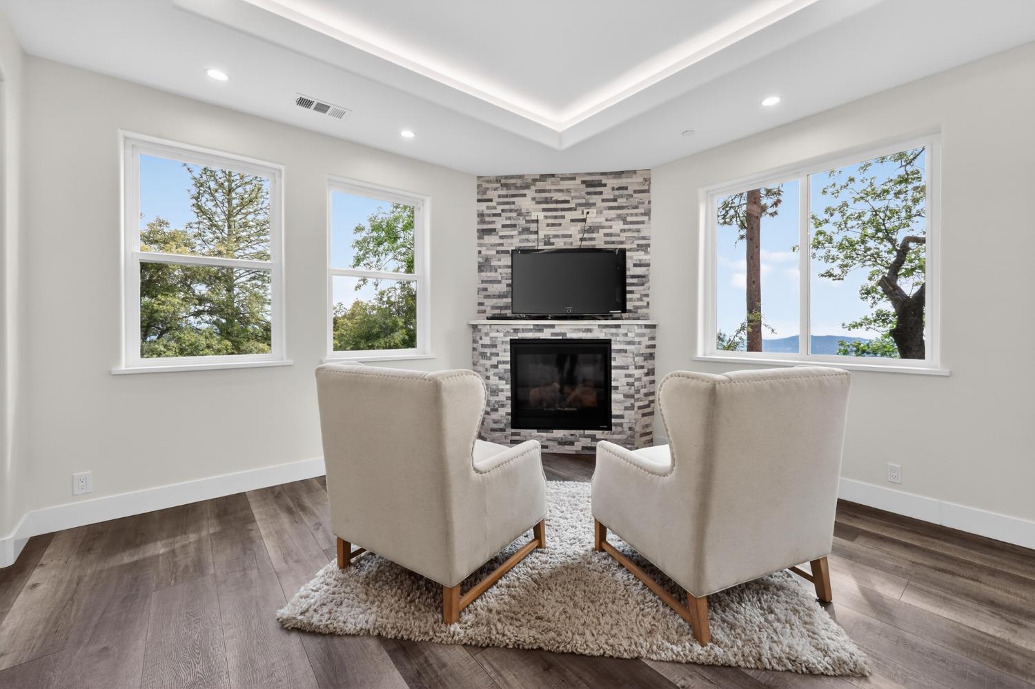 4860 Questa Mirada Court