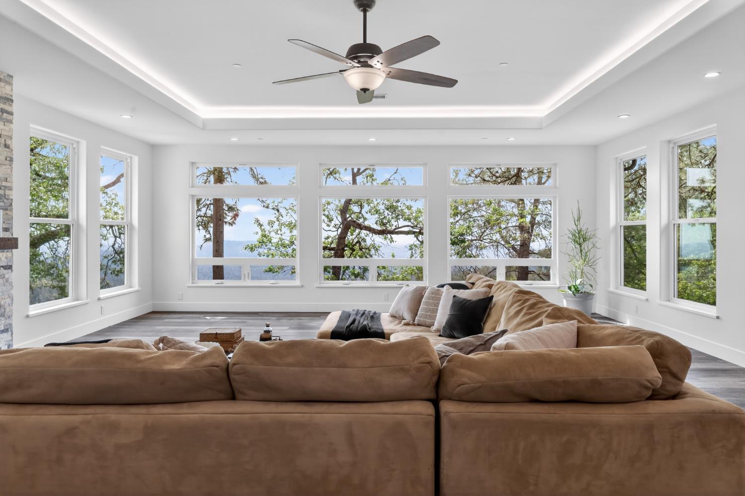 4860 Questa Mirada Court