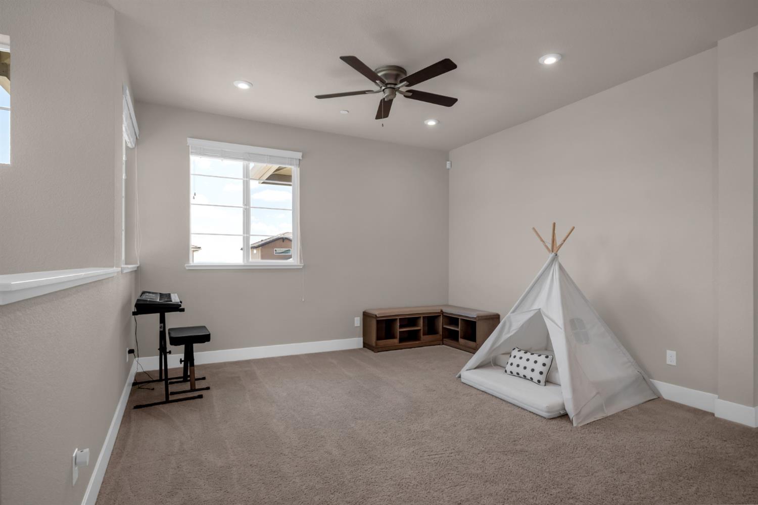1318 Seneca Circle