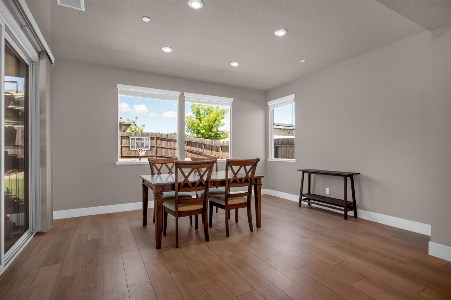 1318 Seneca Circle