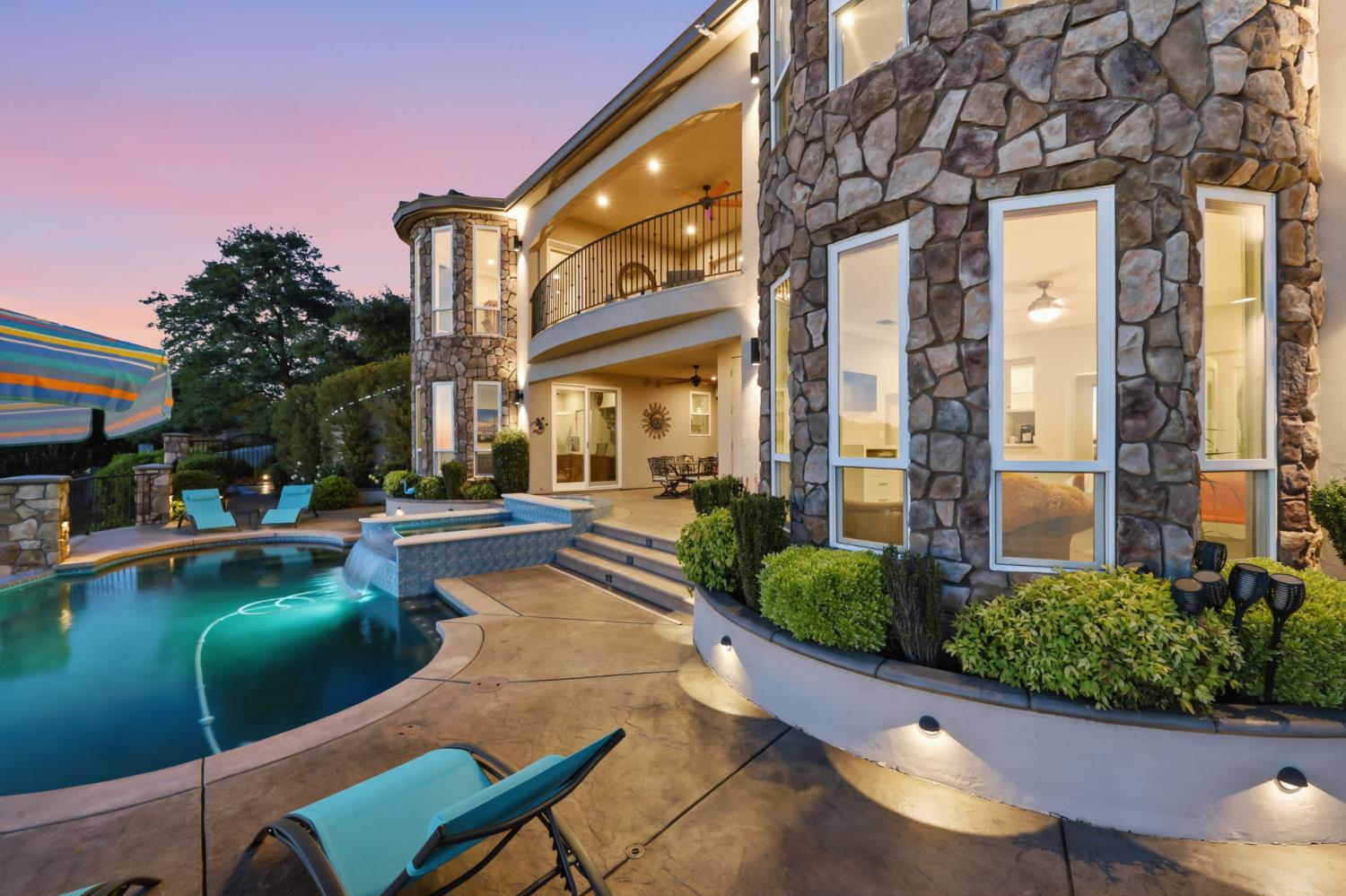 2129 Outrigger Drive