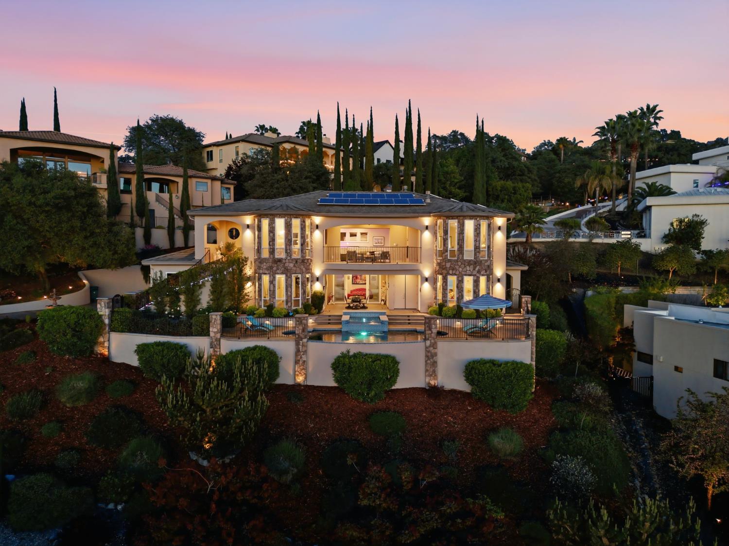 2129 Outrigger Drive