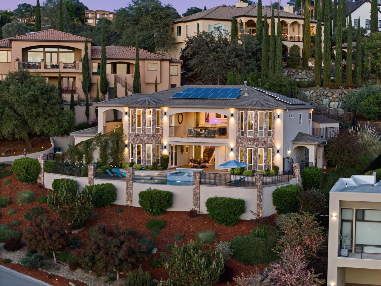 2129 Outrigger Drive