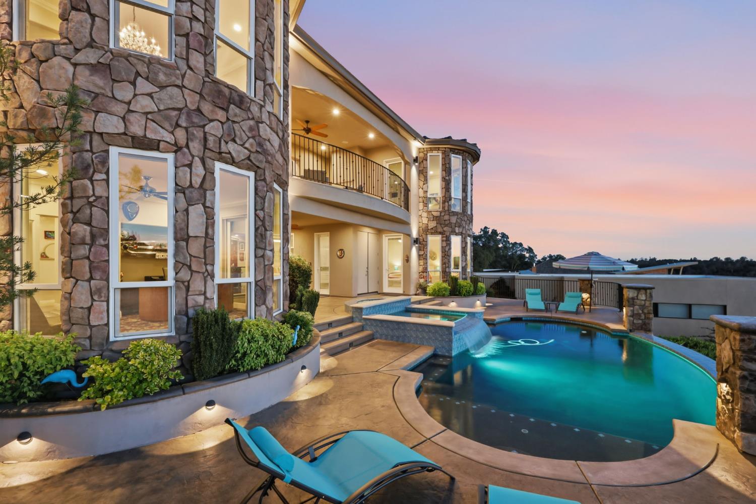 2129 Outrigger Drive