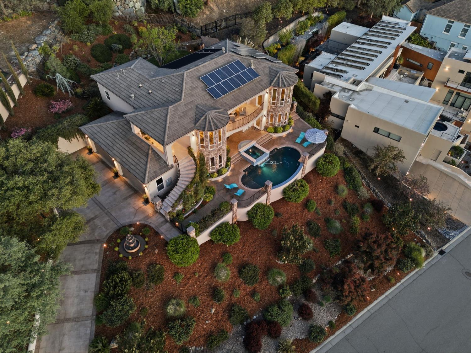 2129 Outrigger Drive