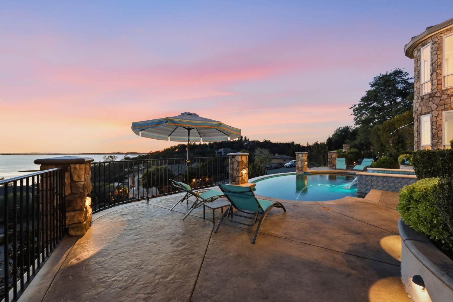 2129 Outrigger Drive