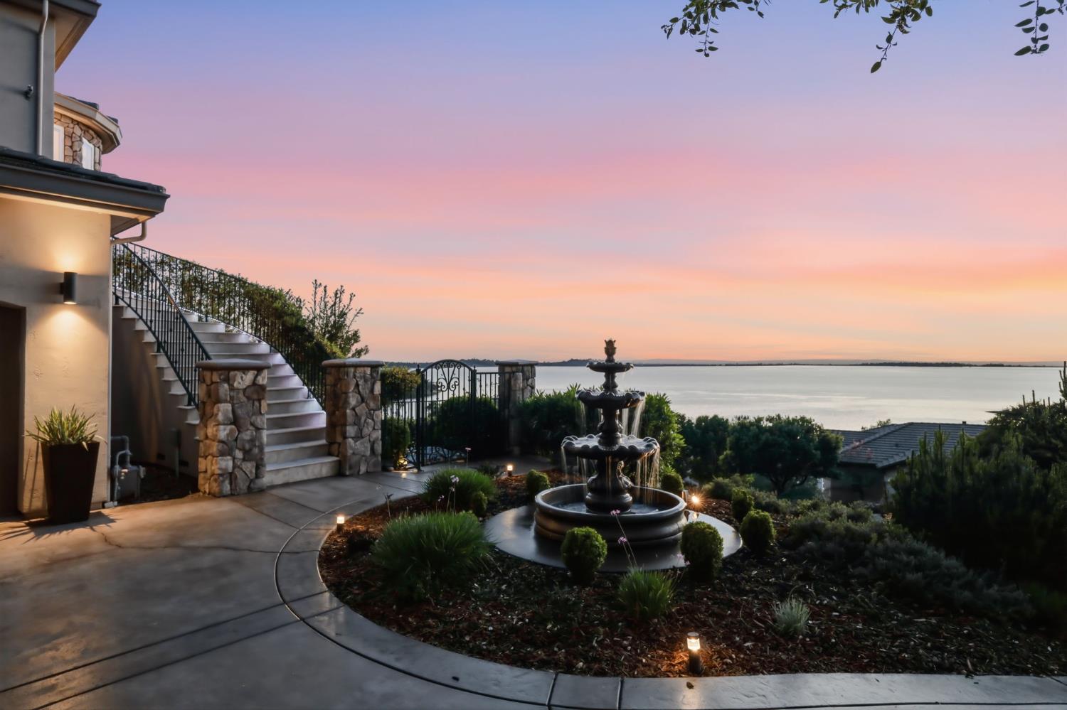 2129 Outrigger Drive