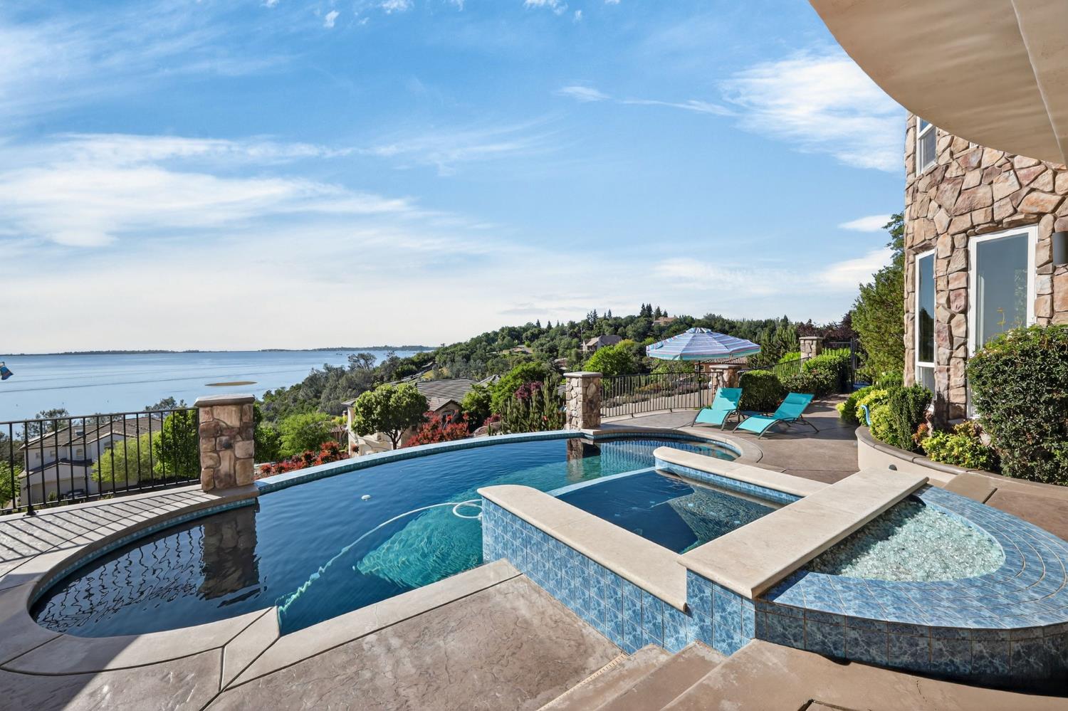 2129 Outrigger Drive