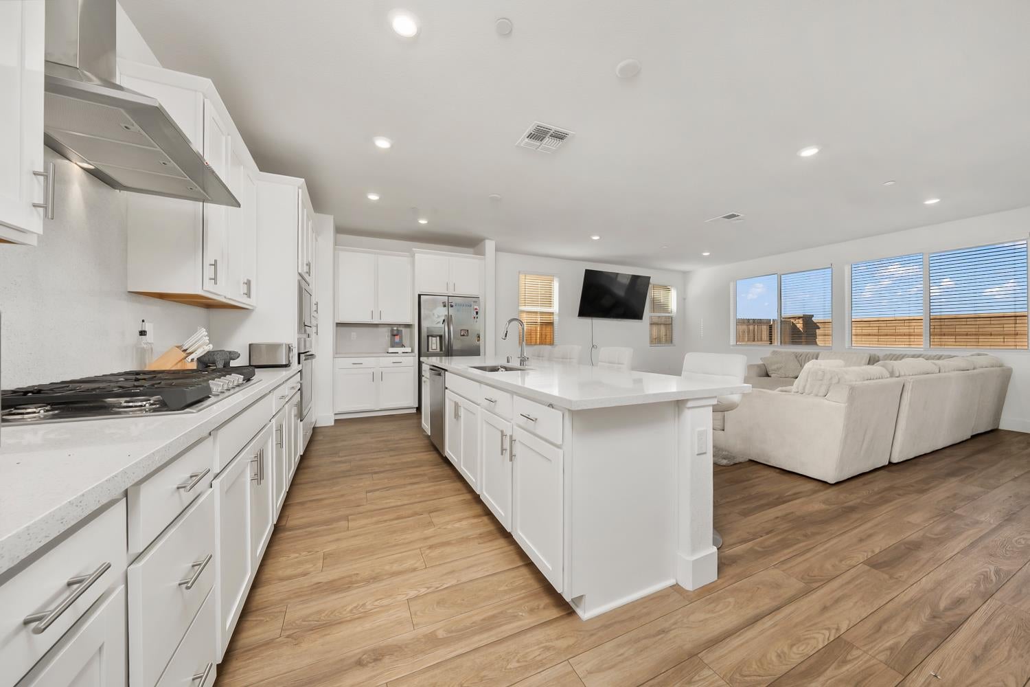 4385 Hawkfinch Circle