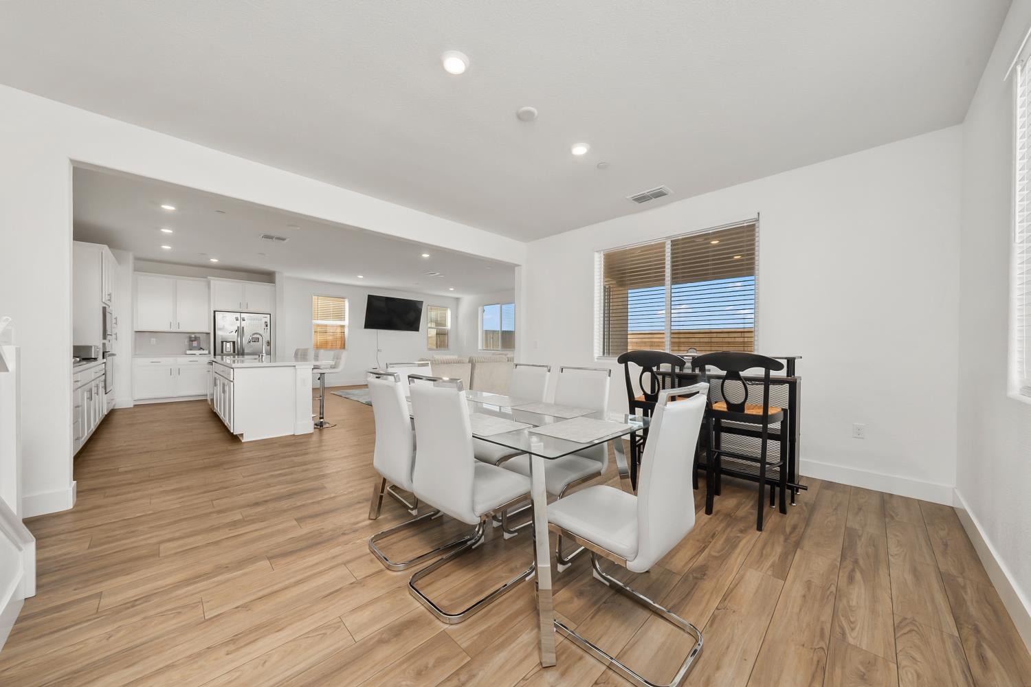 4385 Hawkfinch Circle