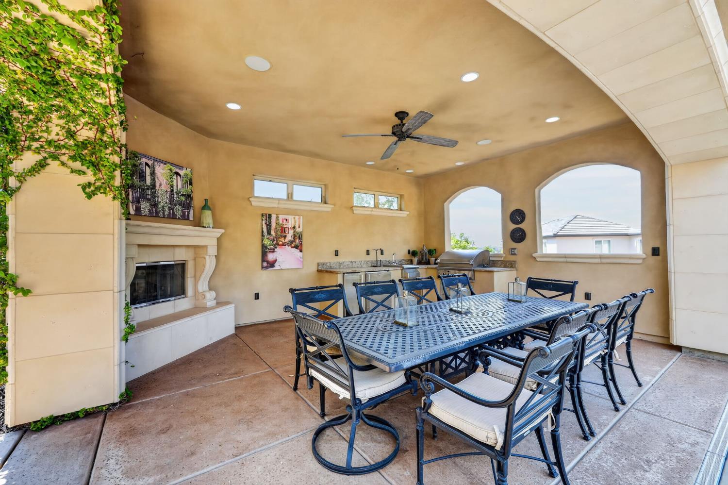 1734 Lake Vista Way